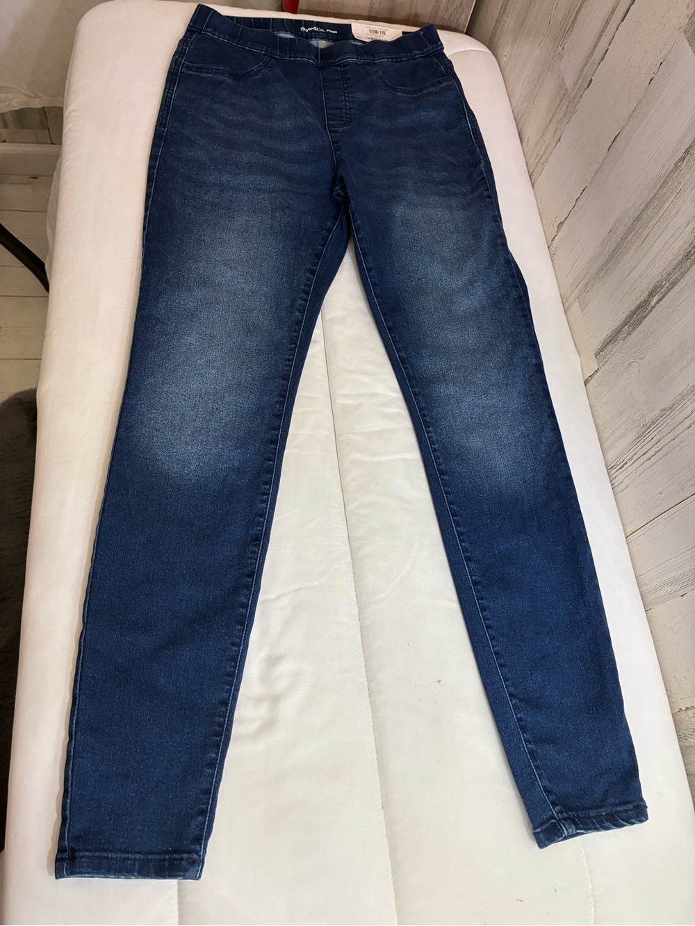NWT Women’s Dark Blue Slim Stretch elastic waist Jeggings Sz M